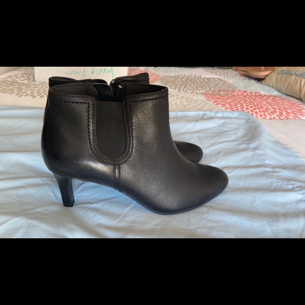 Clark's Collection Booties